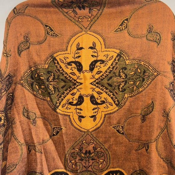 JNS BRAND…SHAWL LIKE PONCHO OVER THE HEAD…SHORTER IN THE BACK LONGER IN FRONT - Picture 8 of 14